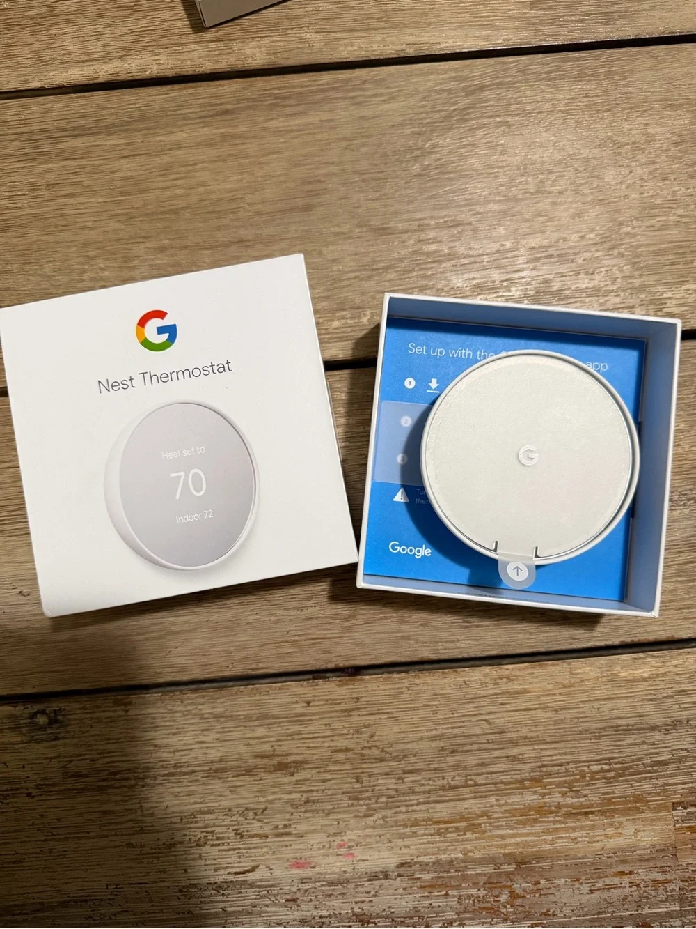 google Nest Thermostat with White Trim Kit